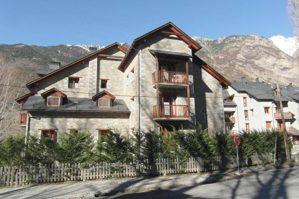 Appartamento Duplex Con Vistas En Benasque Esterno foto