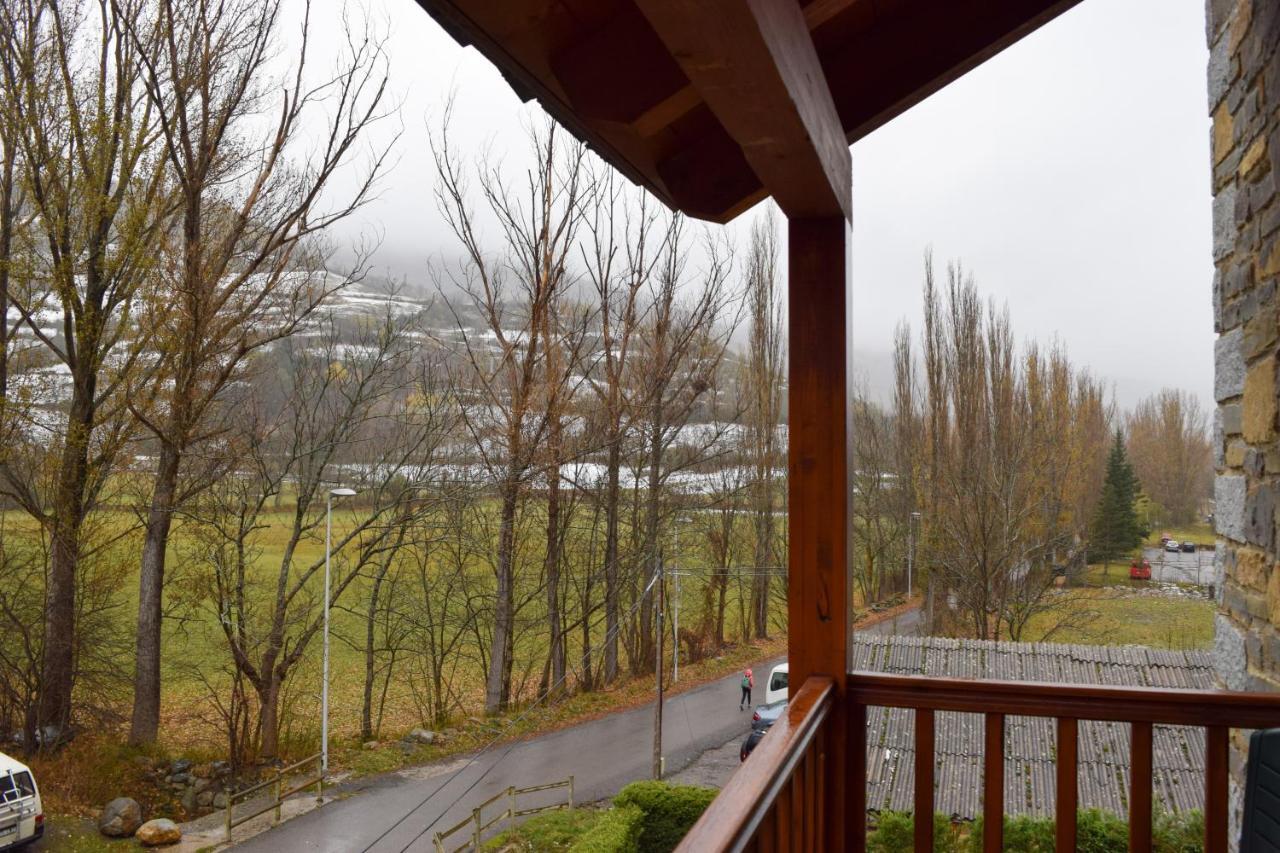 Appartamento Duplex Con Vistas En Benasque Esterno foto