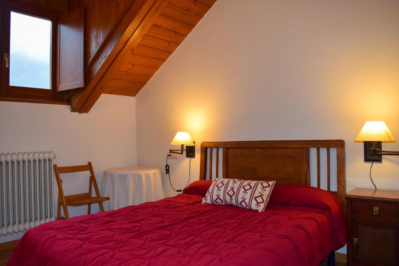 Appartamento Duplex Con Vistas En Benasque Esterno foto
