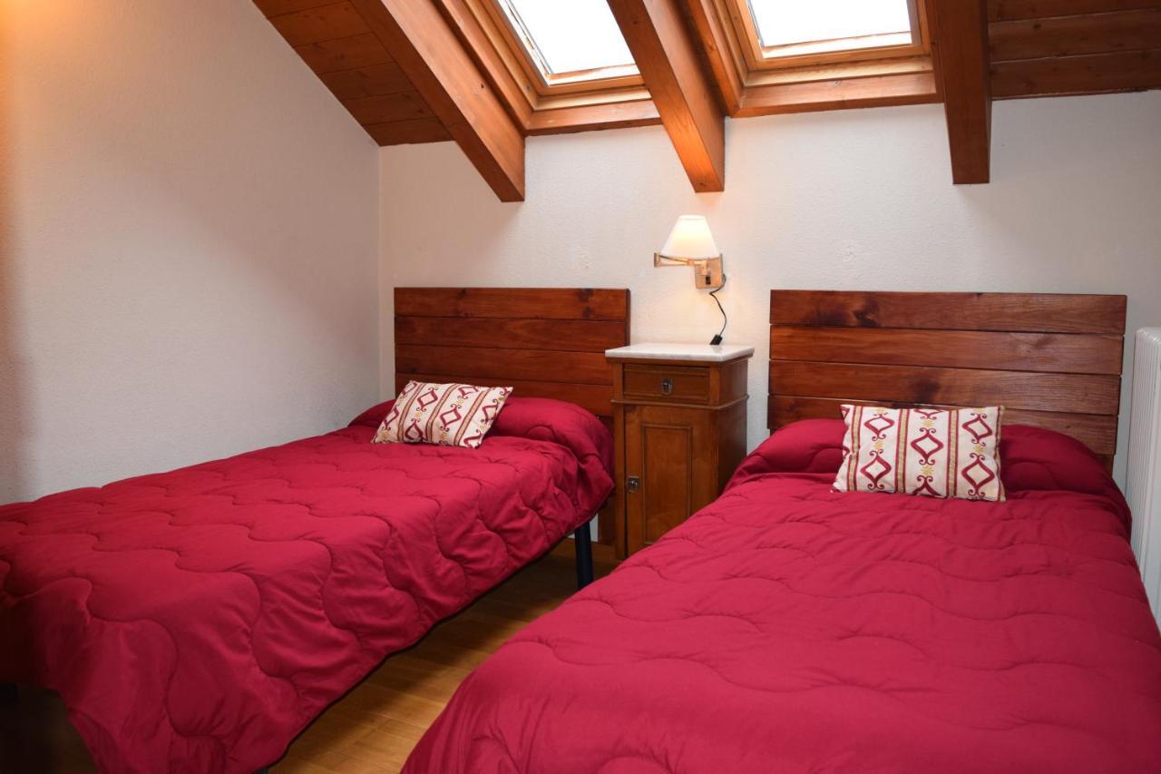 Appartamento Duplex Con Vistas En Benasque Esterno foto